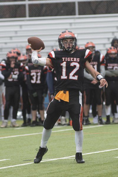 Coffey helps Hamilton-Wenham tame Tigers